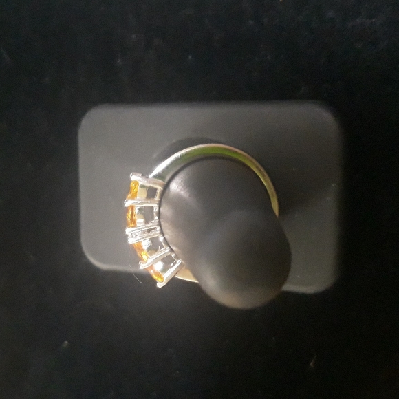 Sterling Slver Genuine yellow Sapphire/ White Diamond Ring Sz 6-8 - Picture 4 of 6